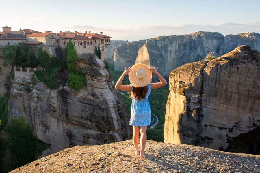 Athens: Meteora Monasteries, Hermit Caves & Seaside Escapes - Why Meteora is worth the long ride from Athens
