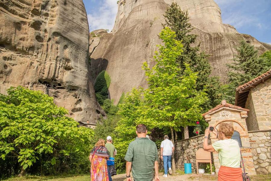 Athens: Meteora Monasteries, Hermit Caves & Seaside Escapes - Kamena Vourla makes the first break more pleasant