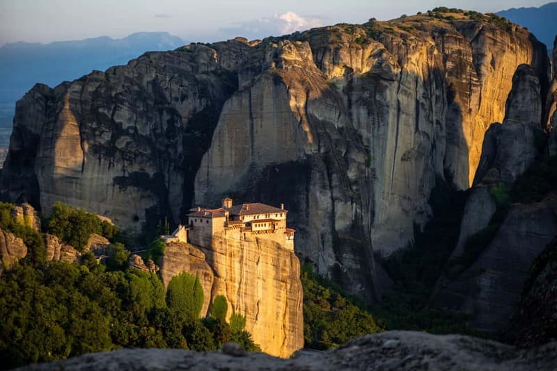Athens: Meteora Monasteries, Hermit Caves & Seaside Escapes - Panorama Rock delivers the big Meteora view