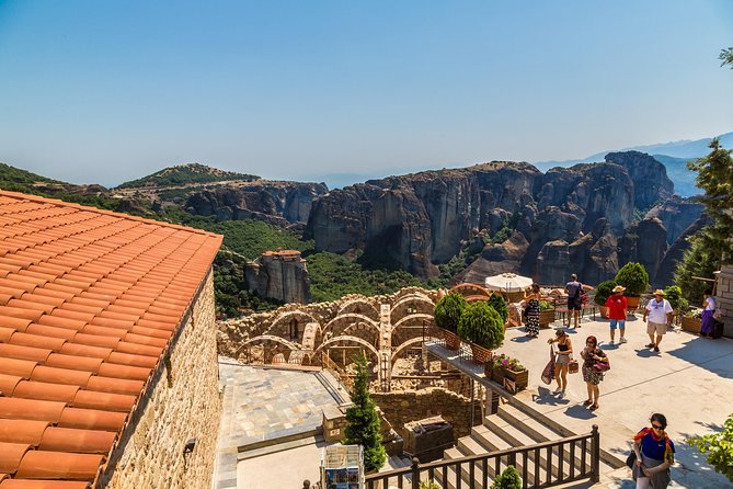 Athens: Meteora Monasteries, Hermit Caves Tour with Pickup - Changing to a local minibus in Kalambaka