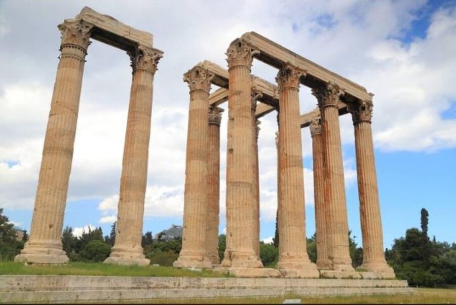 Athens: Temple of Olympian Zeus Entrance Ticket - Fifteen columns and a vanished colonnade