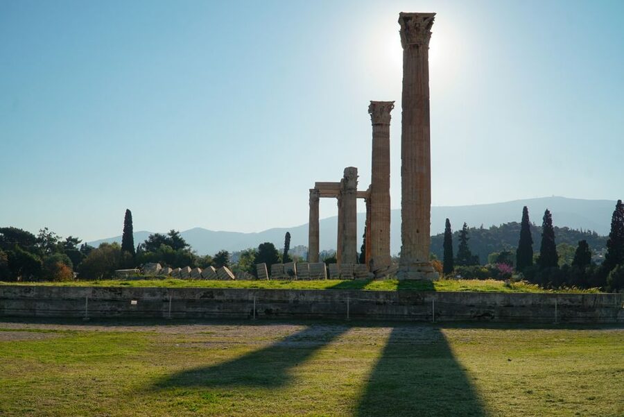 Athens: Temple of Olympian Zeus Ticket and Audio Tour - Myths of Theseus and the city’s violent beginnings