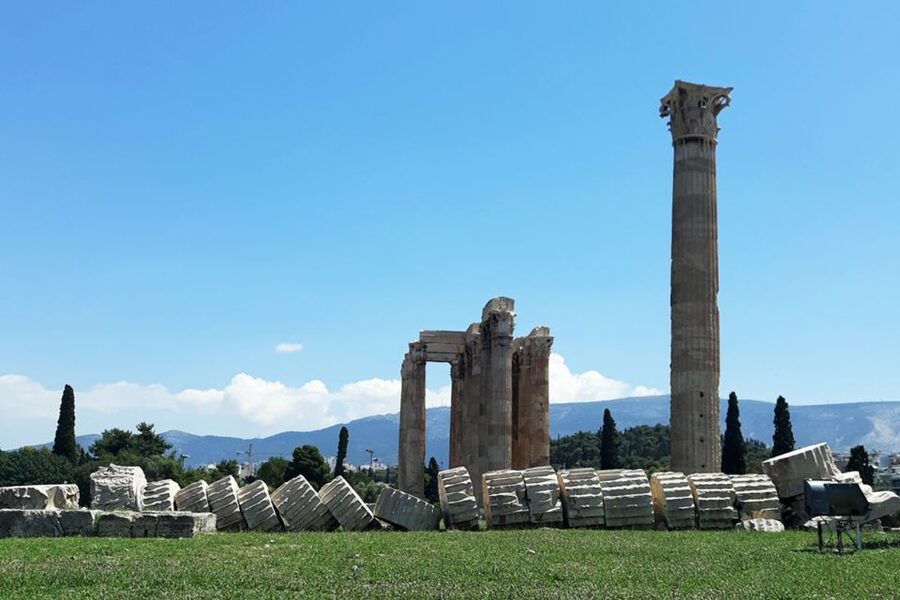 Athens: Temple of Olympian Zeus Ticket and Audio Tour - Why the audio tour matters here