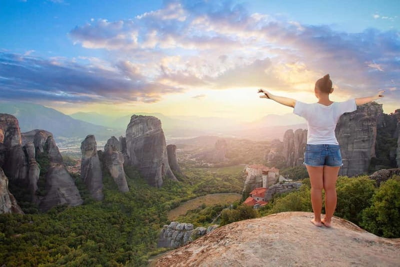 Athens to Meteora: Monasteries, Caves & Seaside Stopovers - Key points at a glance