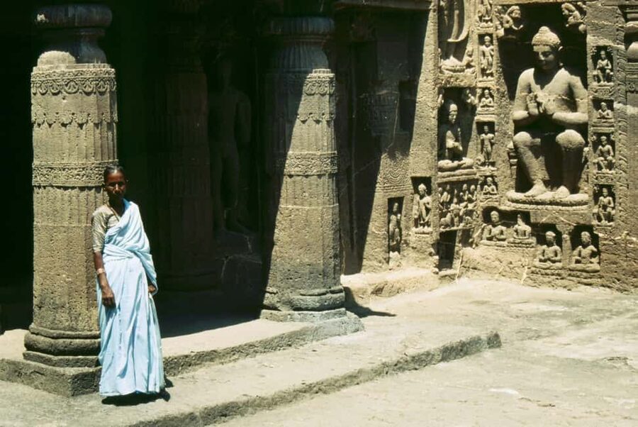 Aurangabad: 3-day Lonar Crater, Ajanta, & Ellora Caves Tour - The private car makes the schedule workable