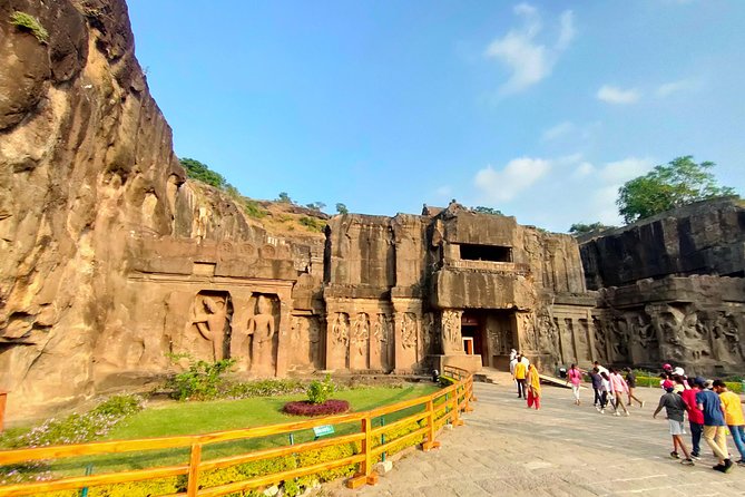 Aurangabad Ellora Caves sightseeing - Day Tour - Daulatabad Fort and its defensive maze