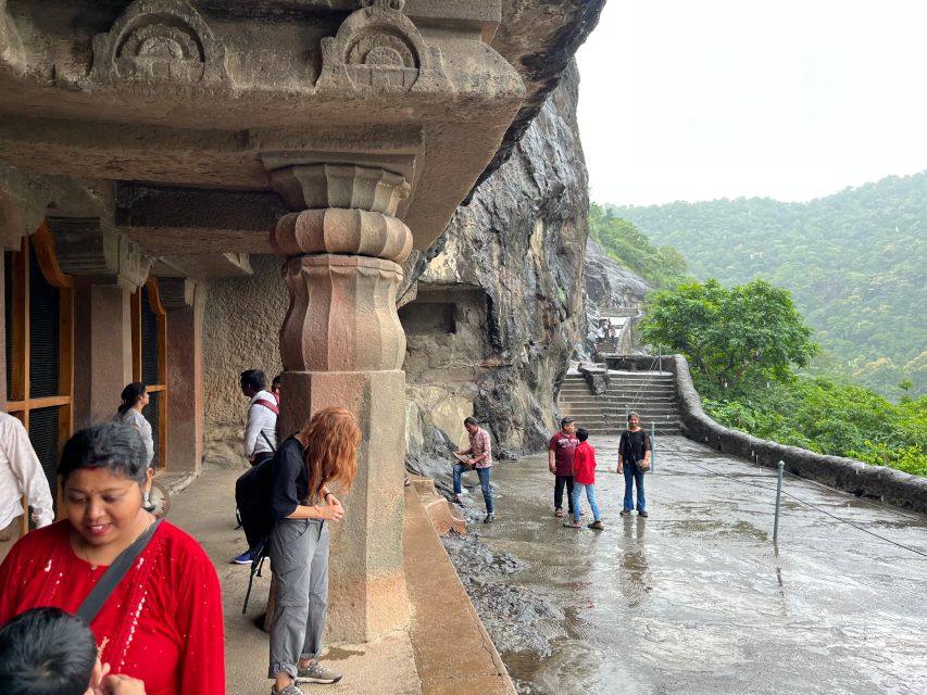 Aurangabad to Ajanta and Ellora: 2-Day All-Inclusive Tour - What the private car adds