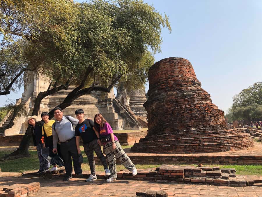 Ayutthaya Day Tour: Ancient Trade Route Temples River Cruise - Wat Phra Si Sanphet and the old royal center