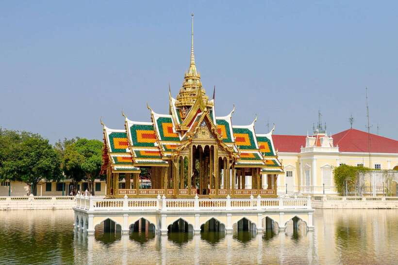 Ayutthaya One Day: Famous Temples & Bang Pa-In Palace Tour - Meeting at CentralWorld or choosing hotel pickup