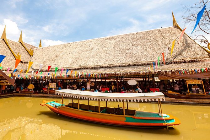 Ayutthaya Temples and Ayothaya Floating Market From Bangkok - Heat, clothing, food, and realistic pacing
