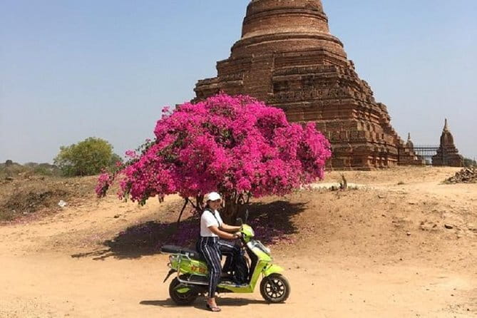 Bagan Private Tour - Villages and handicrafts beyond the monuments