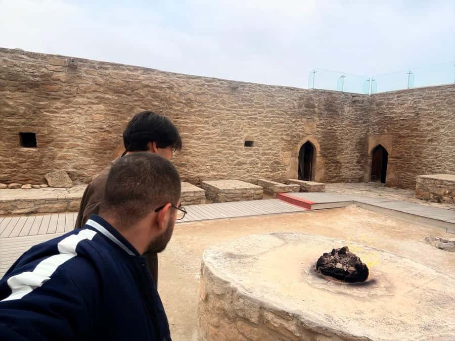 Baku: Gobustan/Absheron guided tour with lunch and tickets - Why this Baku day trip works