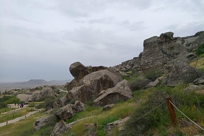 Baku: Gobustan, Mud Volcano, Fire Temple & Burning Mountain - Bibi-Heybat Mosque: a brief architectural pause