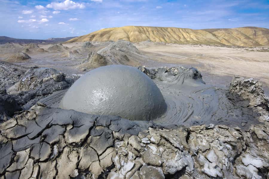 Baku: Gobustan, Mud Volcanoes & Absheron (Group or Private) - Why this Baku day trip is unusual