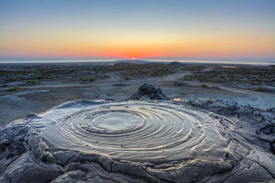 Baku:Gobustan Mud Volcanoes Temple & Entry tickets included - The included Baku night tour