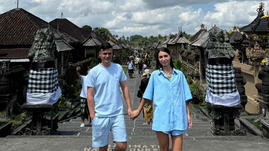 Bali: Besakih temple, Tukad Cepung waterfall, Penglipuran - Seeing daily life in Penglipuran village