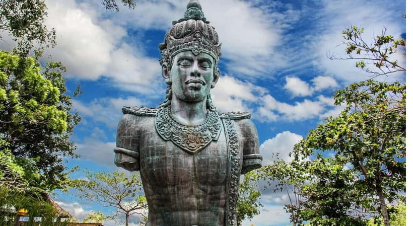 Bali: Customised Uluwatu Tour With Transfer Drop off/Pick up - GWK Cultural Park and the Vishnu statue