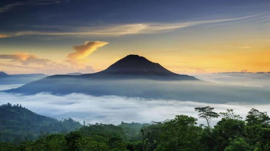 Bali : Eastern Bali and Pura Besakih Temple Tour - Tukad Cepung requires sturdy footwear