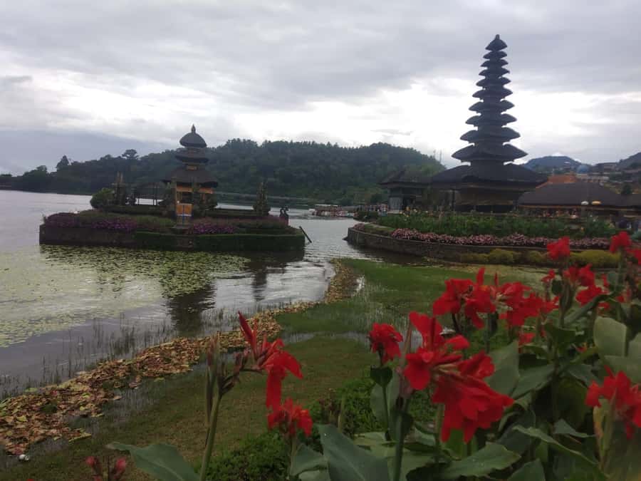 Bali in 1 Day : Iconic temples -UNESCO Sight - All inclusive - Four very different faces of Bali in one day