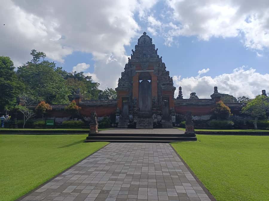 Bali in 1 Day : Iconic temples -UNESCO Sight - All inclusive - Ulun Danu Bratan in the cool Bedugul Highlands