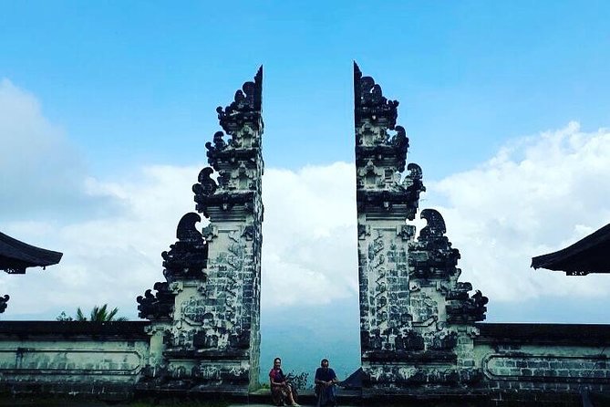 Bali : Instagrams Tour Lempuyang Temple, Tirta Gangga- Tukad Cepung , Tibumana Waterfall - Tirta Gangga’s royal water gardens