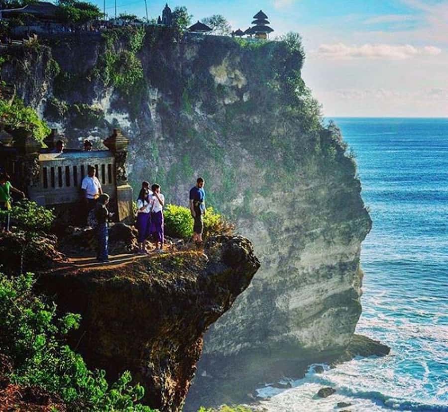 Bali: Kecak Fire Dance Show & Uluwatu Temple Entry Ticket - What the guides add