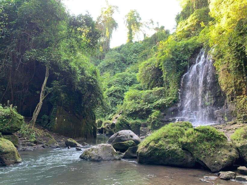 Bali: Lempuyang Temple, Tirta Gangga, and Temesi Waterfall … - Temesi Waterfall and the final swim