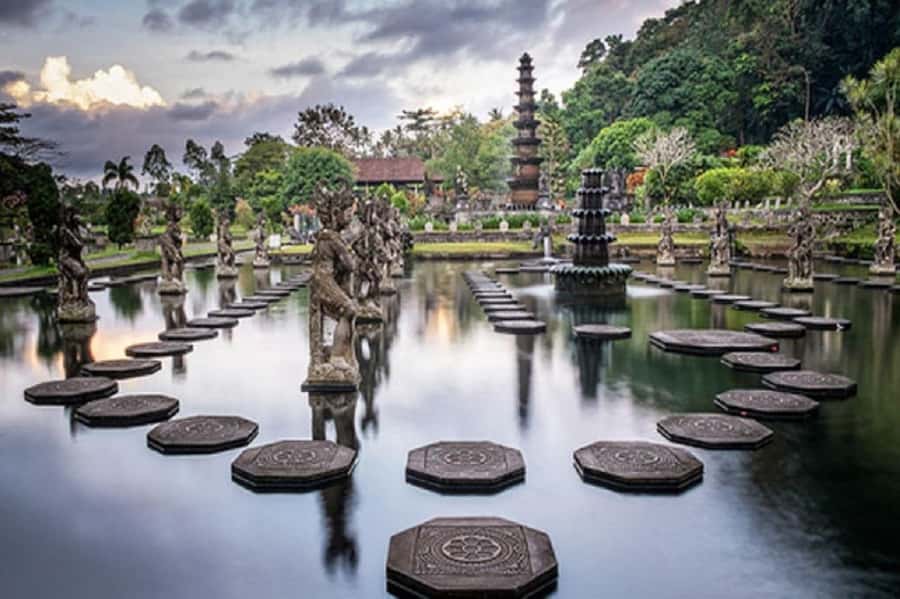 Bali: Lempuyang Temple, Tirta Gangga, Taman Ujung & Beach - Who will enjoy this East Bali day most?