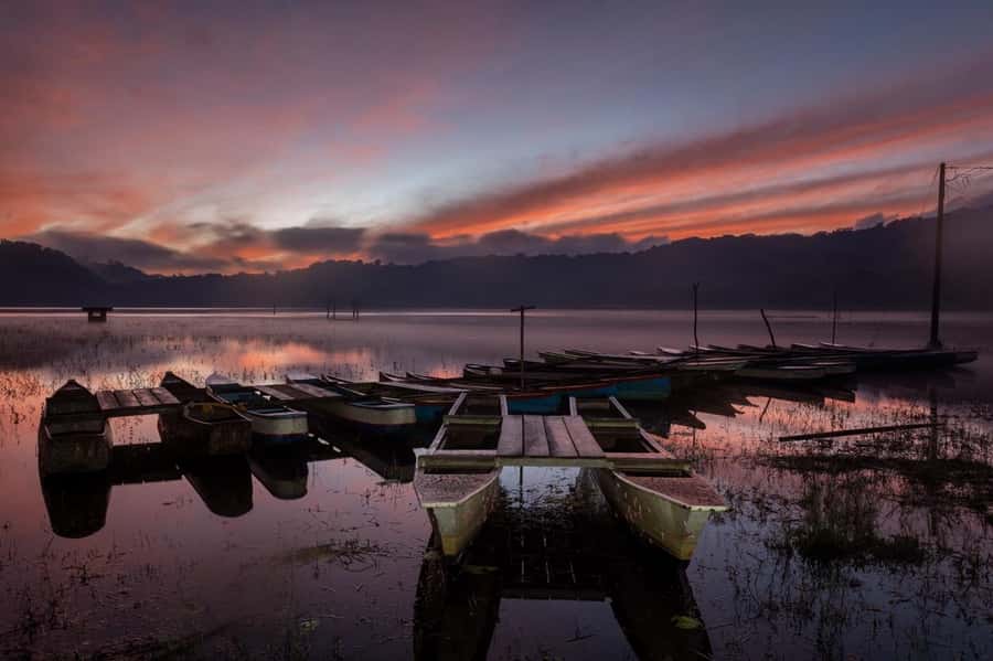 Bali: Munduk Waterfalls Trek, Twin Lakes and Temple Tour - Local lunch gives the tour a human finish
