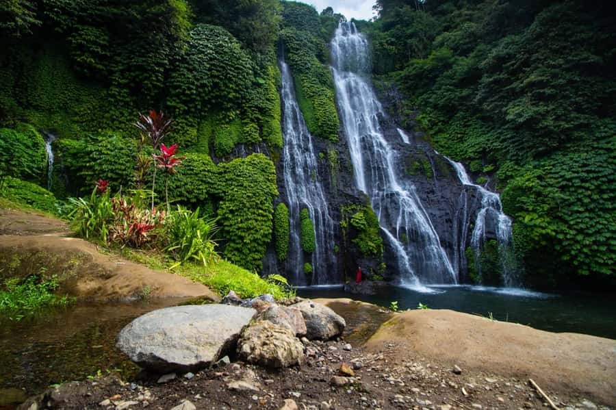 Bali: Munduk Waterfalls Trek, Twin Lakes and Temple Tour - How hard is the tour?