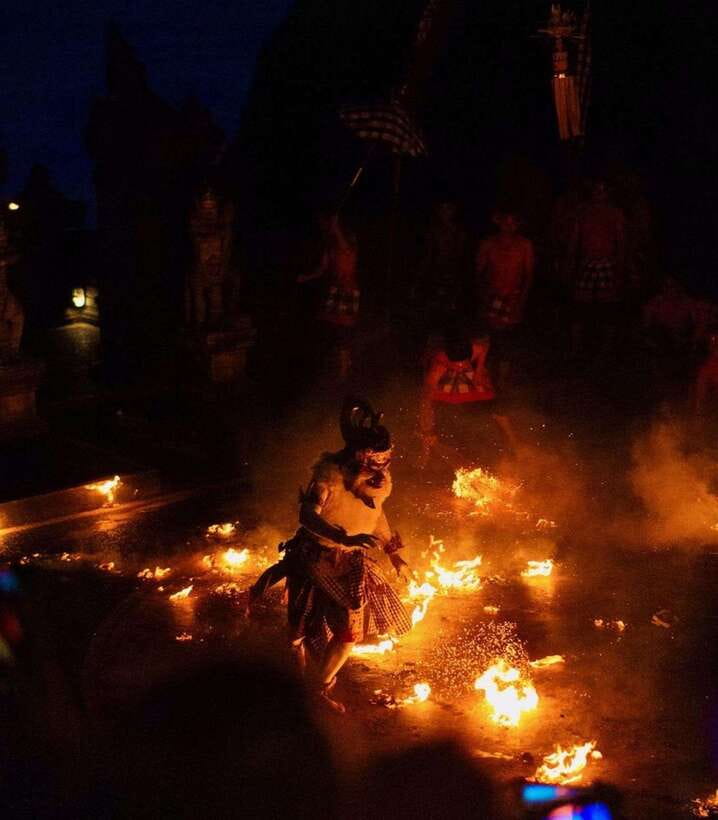 Bali: Padang Padang Beach, Uluwatu Temple & Kecak Dance - Padang Padang Beach and its natural rock setting