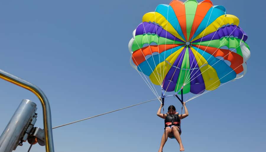 Bali: Parasailing, Jet Ski & Uluwatu Tour with Kecak Dance - Padang Padang Beach offers a useful pause