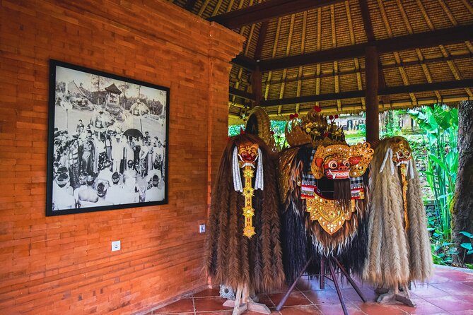 Bali Pura Taman Ayun Temple, Monkey Forest & Tanah Lot Excursion - Tanah Lot at sunset, the reason to protect your timing