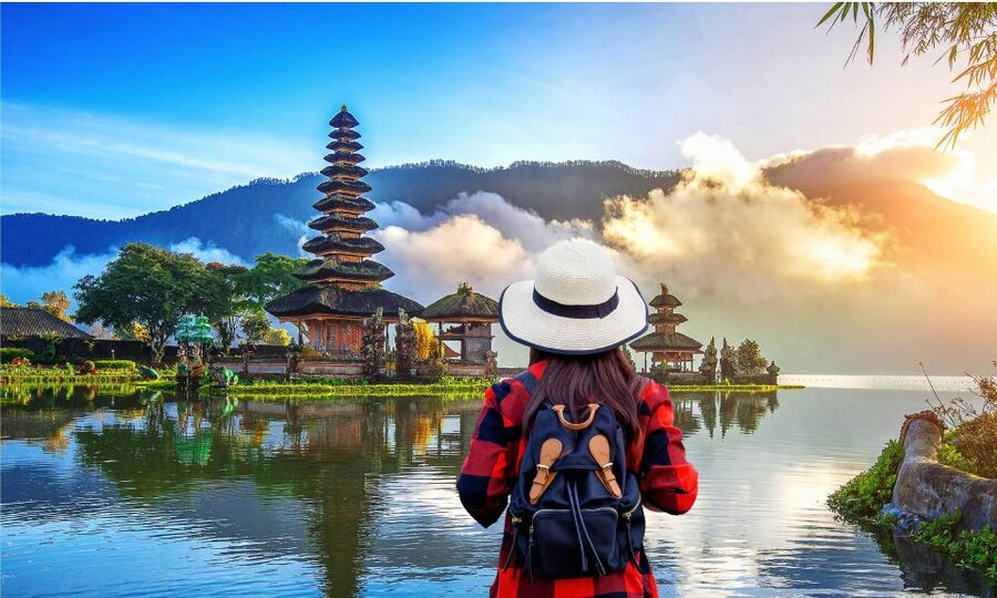 Bali: Secret Garden, Ulun Danu Temple and Waterfall Tour - Practical packing advice for a wet mountain day