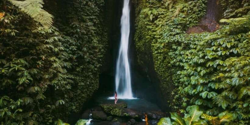 Bali Secret Waterfalls with Ulun Danu Beratan Temple Tour - Leke-Leke Waterfall: a short walk and a chance to swim