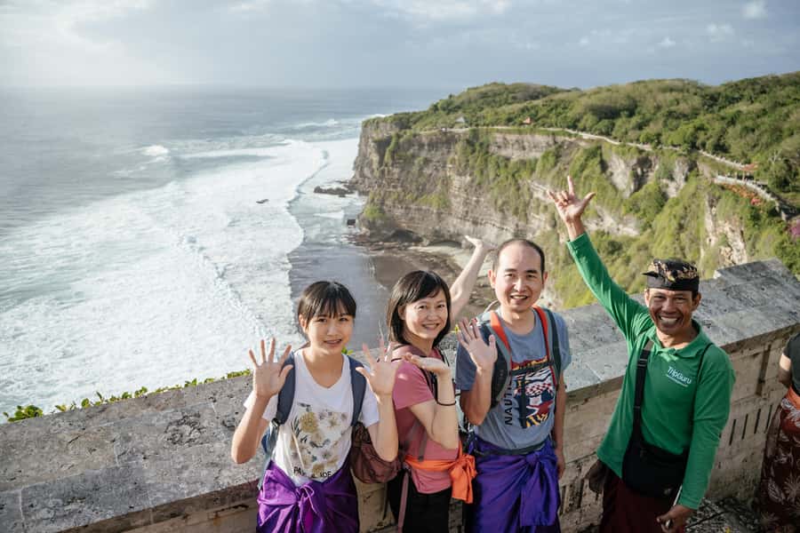 Bali: Skip-the-line Uluwatu Temple and Kecak Fire Dance Tour - Why Uluwatu works best at sunset