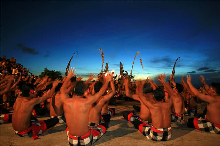 Bali: South Coast Uluwatu, Tanah Lot, and Jimbaran Day Trip - Key points to know before booking