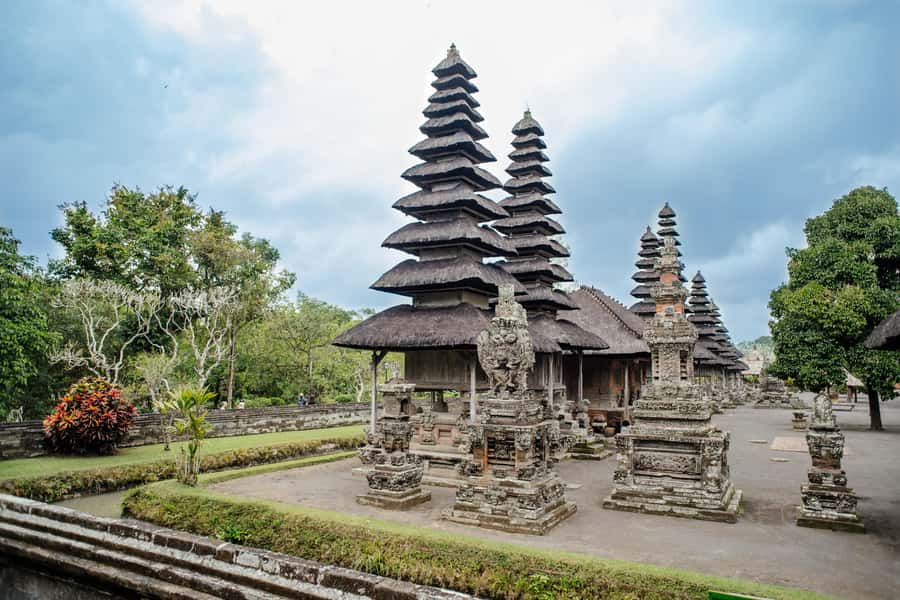 Bali: Tanah Lot UNESCO World Heritage Sites Full-Day Tour - Lunch, with the bill still in your hands