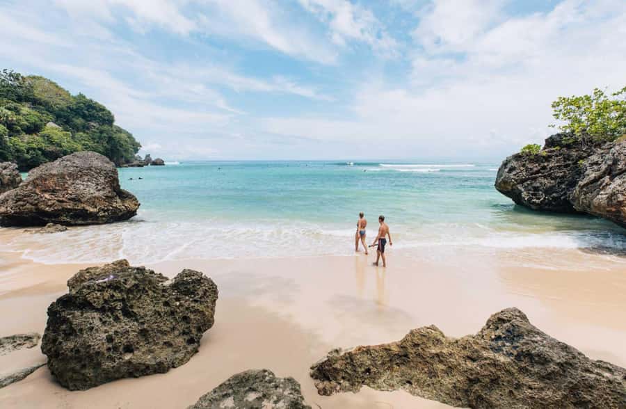 Bali: Uluwatu Beaches Tour with Padang Padang and Suluban - Suluban Beach and the Blue Point surf setting