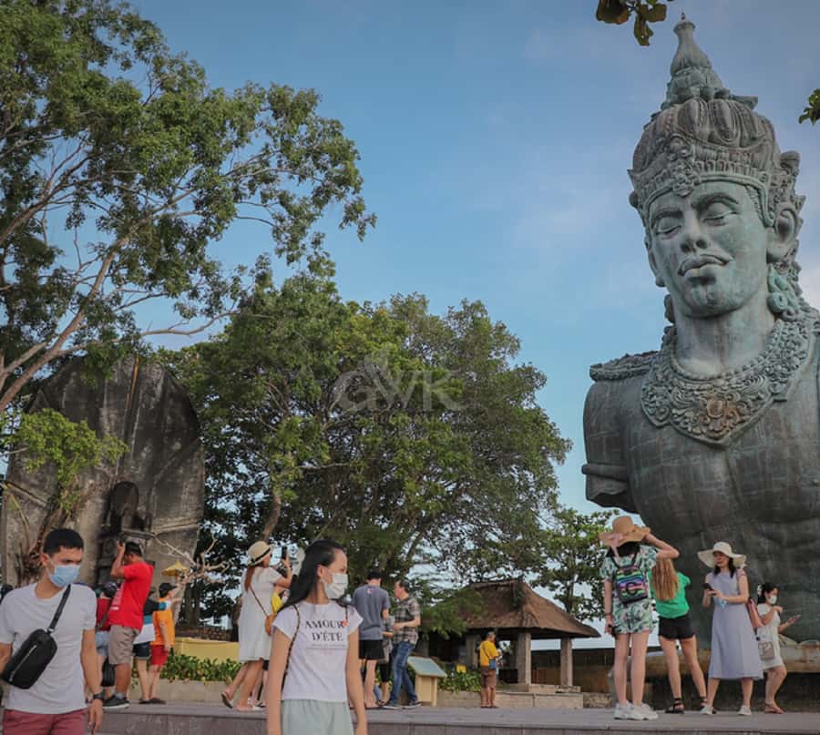 Bali Uluwatu: Garuda Wisnu Kencana Entrance Ticket - Walking, buggy, or Segway: choose your own pace