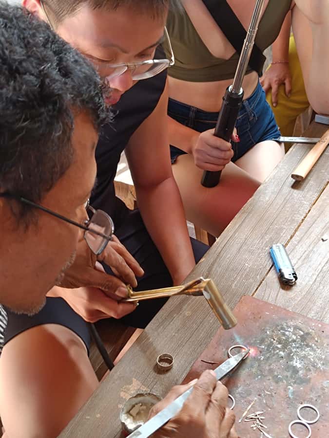 Bali: Uluwatu Silver Jewelry Making Workshop with Creation - The instructors make the difference