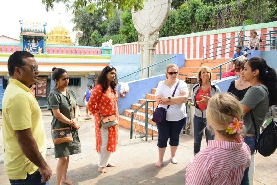Bangalore: Basavanagudi Walking Tour with Bull Temple - Starting at Vidyarthi Bhavan with dosa and coffee