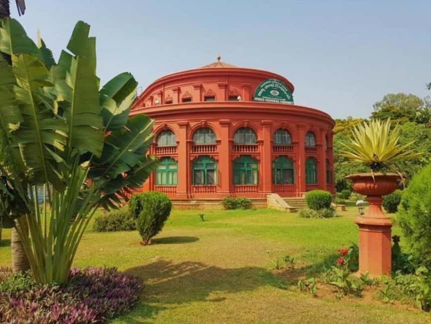 Bangalore City Tour: Walking, Palace & Temples - Traffic is part of the itinerary