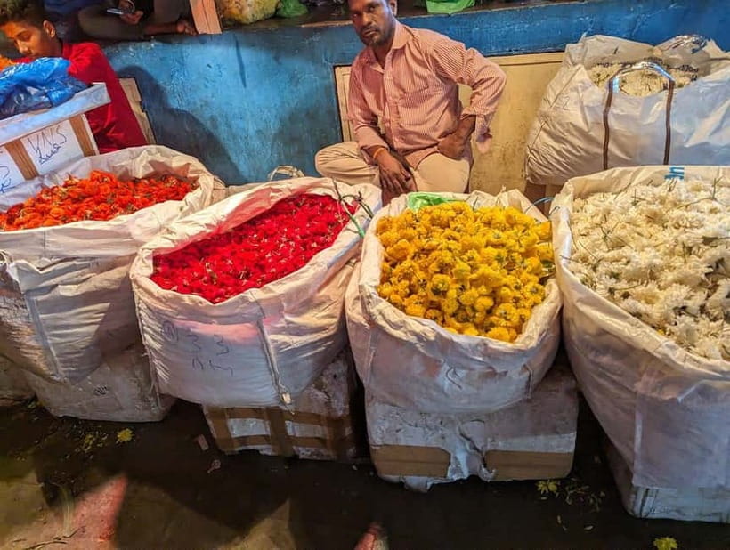 Bangalore: Palace, Temples, Fort & Markets Walking Tour - Why this old Bangalore walk works so well