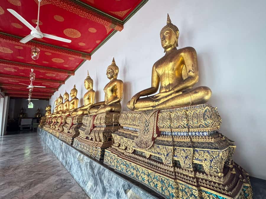 Bangkok 3-Major Royal Temples Walking Tour - Heat, clothing, and the walking load