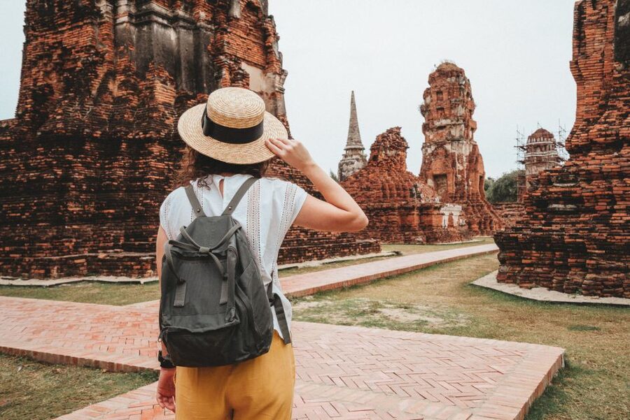 Bangkok: Ayutthaya & Lopburi Monkey Temple Private Day Trip - Lunch Beside the Ayutthaya River