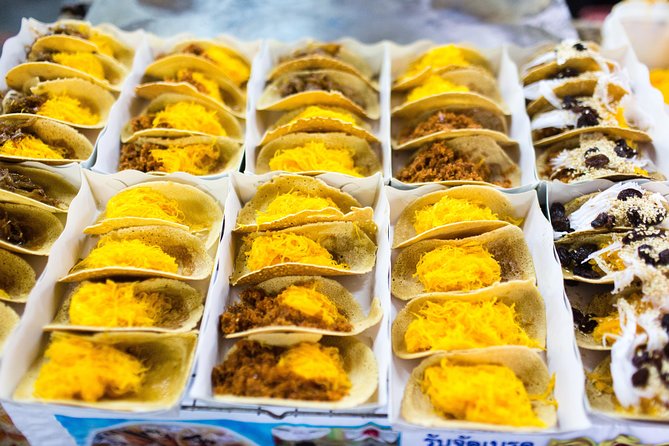 Bangkok by Night: Temples, Markets and Food Tuk-Tuk Tour - Chinatown dessert and the final tuk-tuk ride
