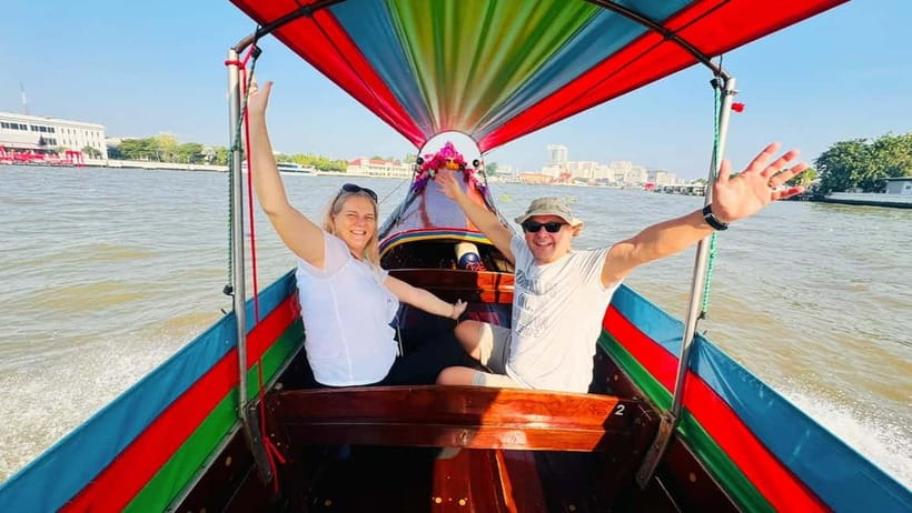 Bangkok: Canal Tour, River Local Life & Wat Arun Guide Visit - Reading the riverfront as you pass