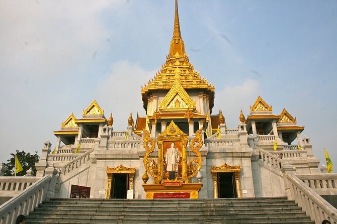Bangkok City Highlights Tour: Grand Palace & Three Iconic Temples - Guides can turn a fast tour into a useful lesson