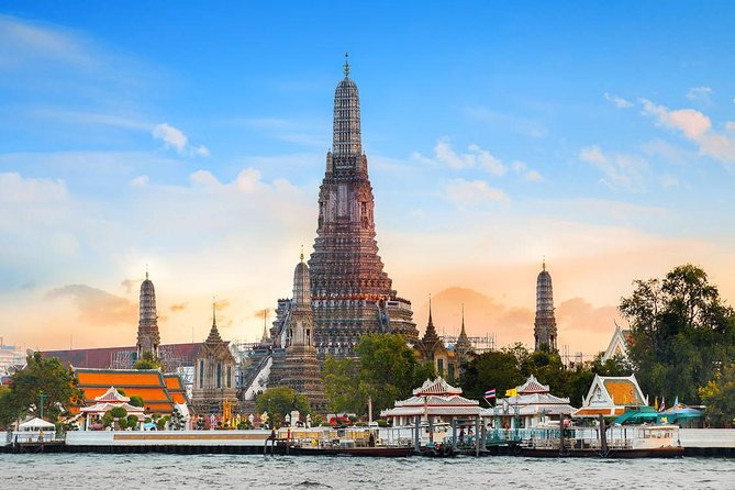 Bangkok City Highlights Tour: Grand Palace & Three Iconic Temples - Timing, heat, rain, and the pace of the route